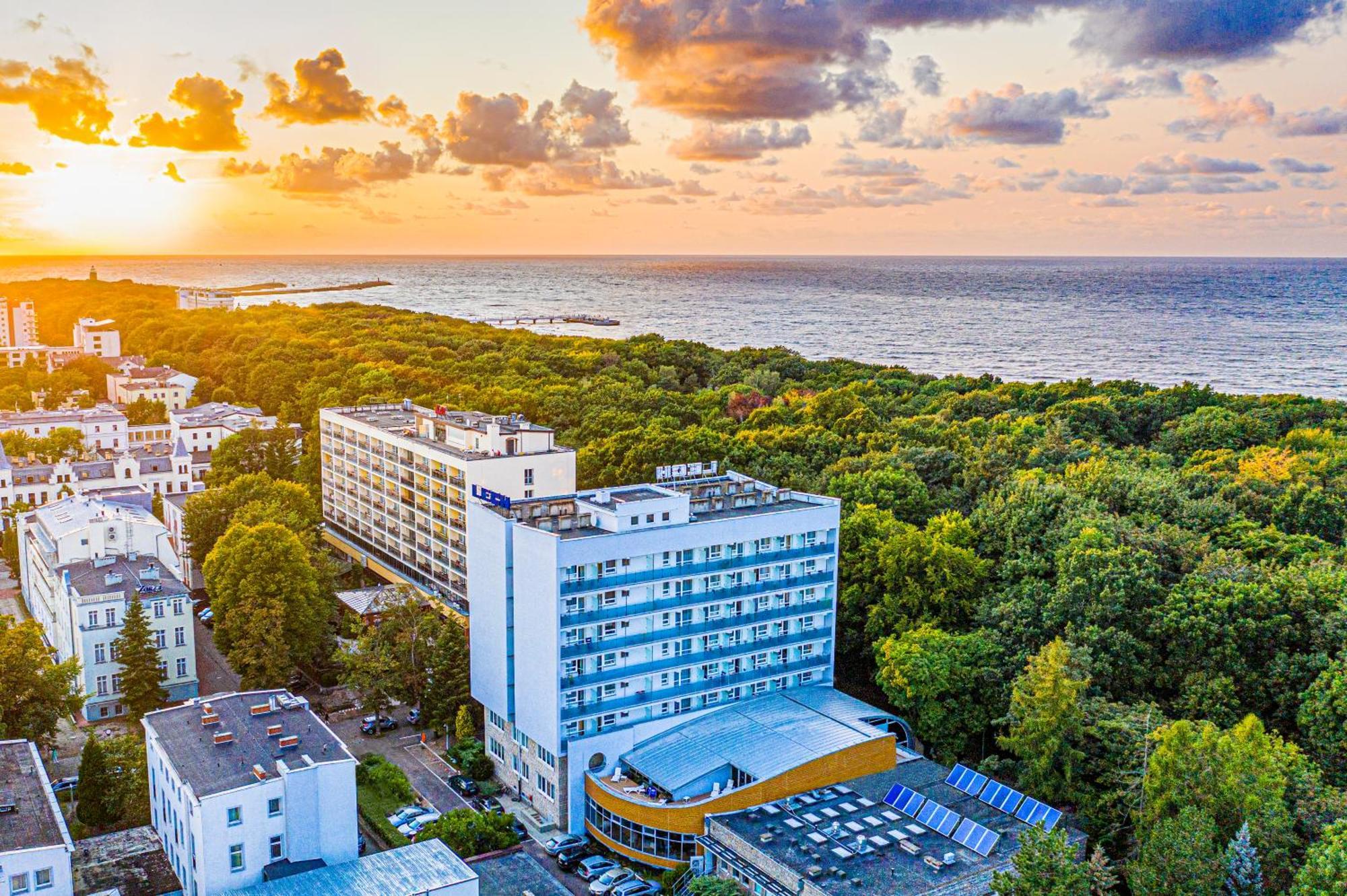 Sanatorium Uzdrowiskowe Lech Hotel โควอบเซก ภายนอก รูปภาพ